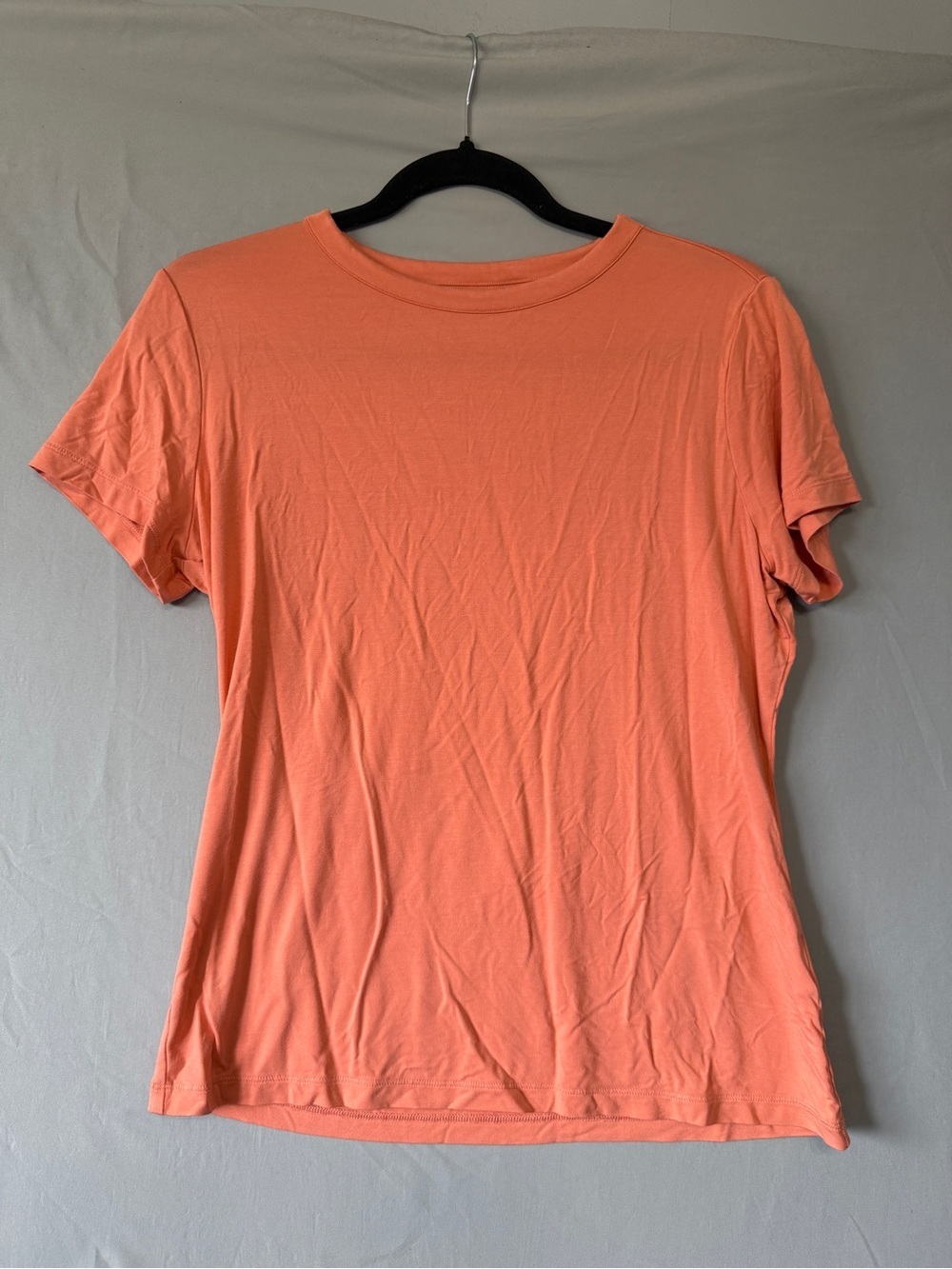 Lands End Womens Crew Neck Tee Size M Coral Short Sleeve Layers Basic Soft
